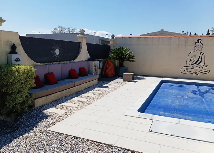 Bouddha Fleurs De Lotus Lägenhet